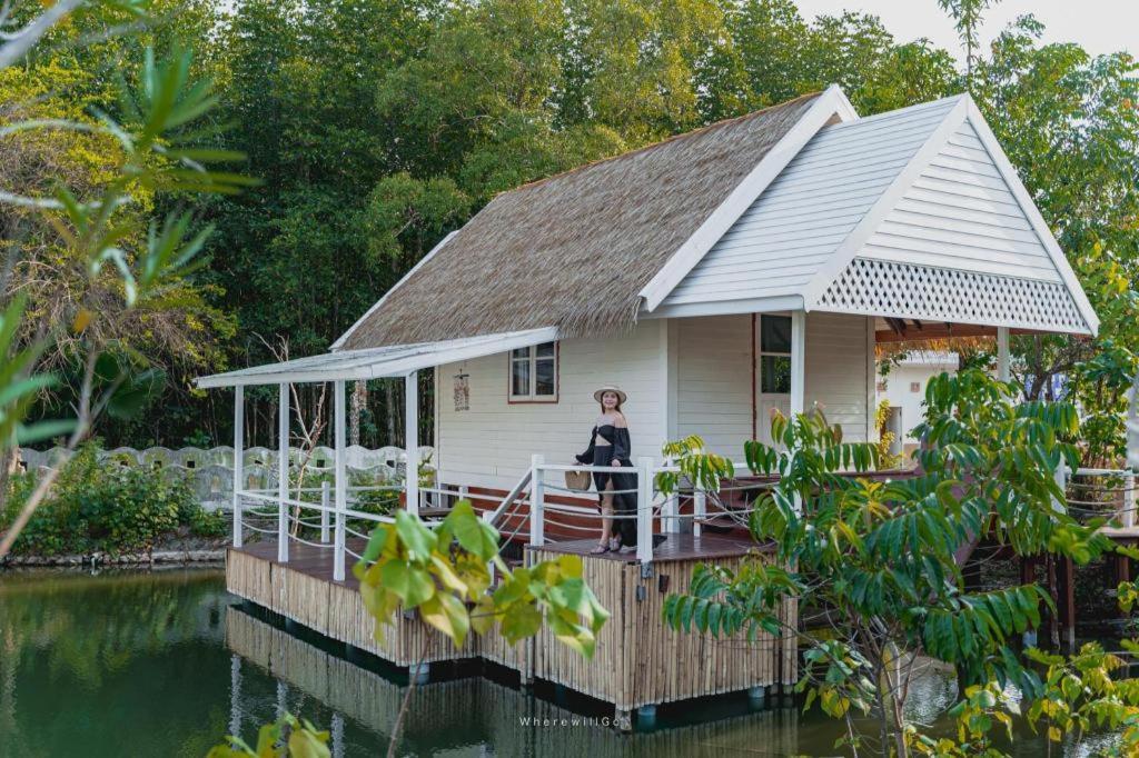 Anavilla Tangke Resort Khanom Exteriör bild