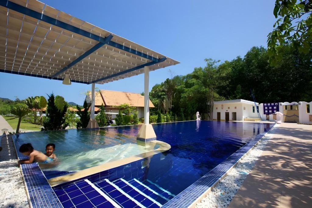 Anavilla Tangke Resort Khanom Exteriör bild